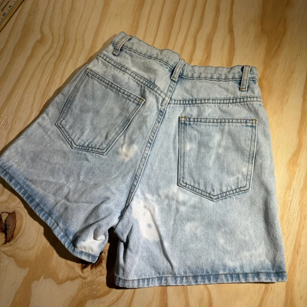 Los Angeles Apparel Women's High Waisted Light Wash Denim Shorts Size 27